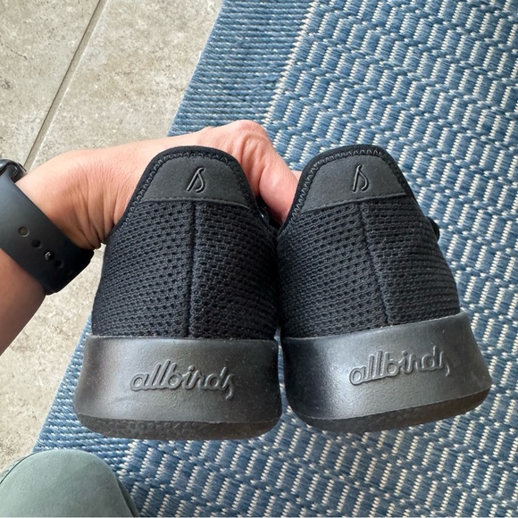 Preowned Allbirds Men’s Tree Runners in Black